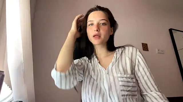 Snapshot of RoseDiebol chatting on June 26, 10:41 am RoseDiebol online show from June 26, 10:41 am