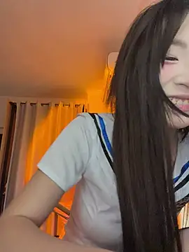 Snapshot of Uugirl00 chatting on July 15, 10:53 am Uugirl00 online show from July 15, 10:53 am
