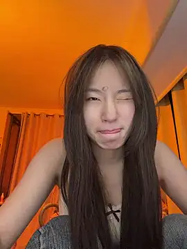 Snapshot of Uugirl00 chatting on July 22, 3:48 pm Uugirl00 online show from July 22, 3:48 pm