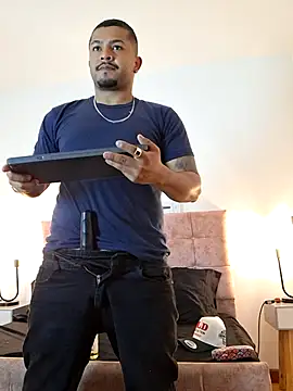 Snapshot of BrunoSilva_ chatting on July 15, 12:10 pm BrunoSilva online show from July 15, 12:10 pm