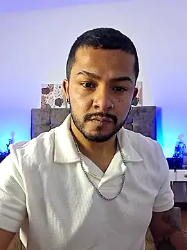 Snapshot of BrunoSilva_ chatting on July 25, 12:03 pm BrunoSilva online show from July 25, 12:03 pm