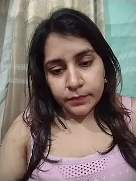 Snapshot of Fathema100 chatting on June 21, 6:43 pm Fathema100 online show from June 21, 6:43 pm