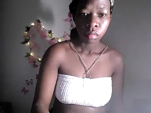 Snapshot of MaliciaRose chatting on July 2, 4:35 pm MaliciaRose online show from July 2, 4:35 pm