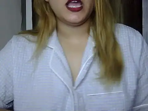 Snapshot of Sexyy_Sana chatting on July 12, 3:25 pm Sexyy Sana online show from July 12, 3:25 pm