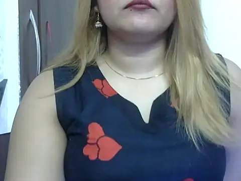 Snapshot of Sexyy_Sana chatting on July 28, 8:52 pm Sexyy Sana online show from July 28, 8:52 pm