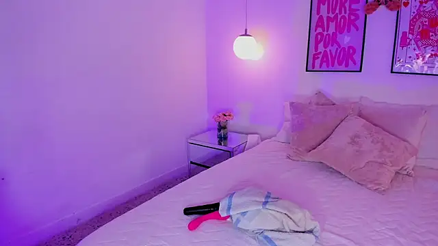 camilaa7 online show from July 18, 7:23 am