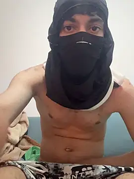 Snapshot of cute_arab_ chatting on June 22, 2:13 am cute arab online show from June 22, 2:13 am
