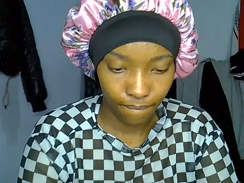 Snapshot of pretty_jaz chatting on June 28, 5:19 pm pretty jaz online show from June 28, 5:19 pm
