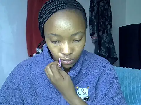 Snapshot of pretty_jaz chatting on July 10, 5:56 am pretty jaz online show from July 10, 5:56 am