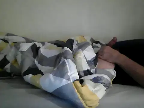 Snapshot of a5ar5rooooov chatting on January 13, 9:42 pm a5ar5rooooov online show from January 13, 9:42 pm