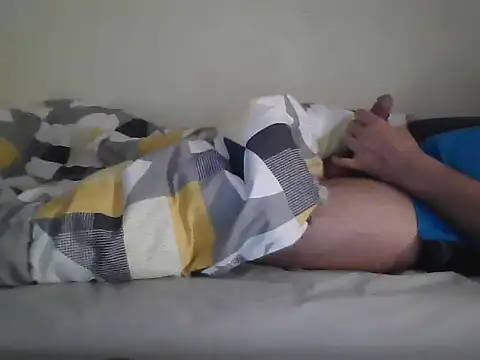 Snapshot of a5ar5rooooov chatting on February 27, 9:15 pm a5ar5rooooov online show from February 27, 9:15 pm