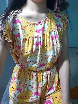 Snapshot of cherry_chjan chatting on August 1, 3:28 am cherry chjan online show from August 1, 3:28 am