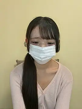 Snapshot of risa_____ chatting on June 29, 10:15 am risa online show from June 29, 10:15 am