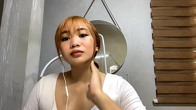 RickiMince online show from June 26, 8:19 am