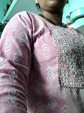 Snapshot of Noor__Malika- chatting on July 4, 3:56 am Noor Malika- online show from July 4, 3:56 am