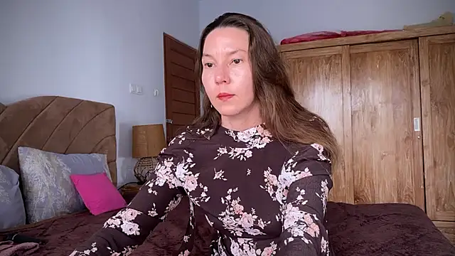 kittycat4you online show from December 11, 5:21 am