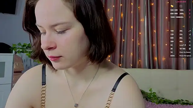 Snapshot of nelly_sweeti chatting on July 26, 8:21 am nelly sweeti online show from July 26, 8:21 am