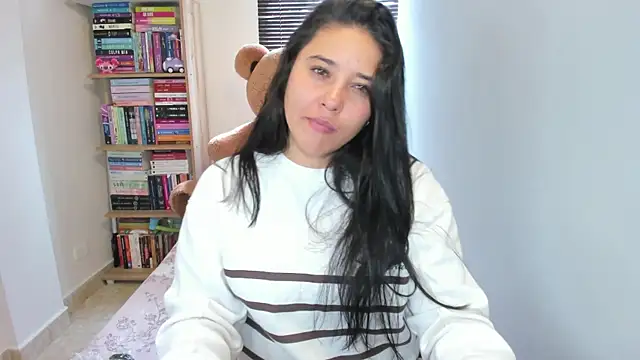 Snapshot of foxwen chatting on June 24, 2:27 pm foxwen online show from June 24, 2:27 pm