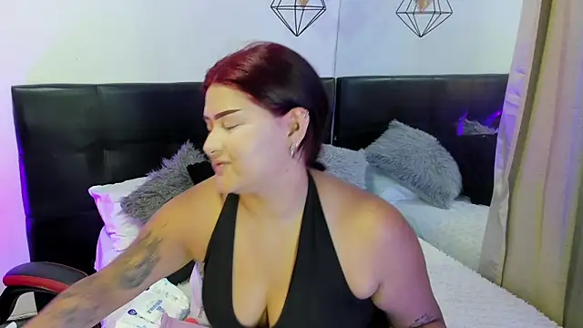 Snapshot of Sweet_Cherry__1 chatting on August 3, 12:10 pm Sweet Cherry 1 online show from August 3, 12:10 pm