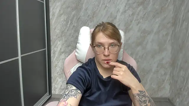Reginasmilee online show from February 22, 11:02 am