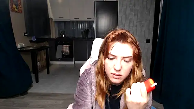 Reginasmilee online show from October 19, 11:27 pm