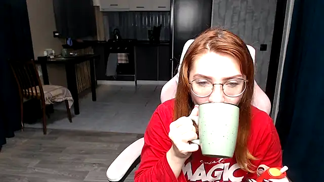 Reginasmilee online show from October 25, 1:02 am