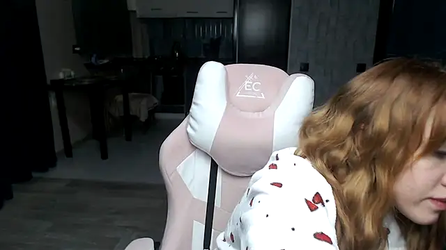 Reginasmilee online show from October 26, 1:11 am