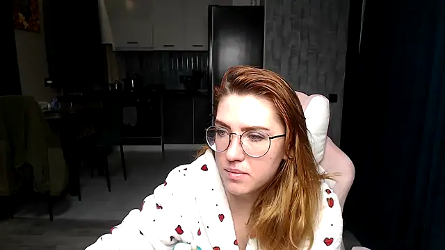 Reginasmilee online show from November 25, 12:21 am