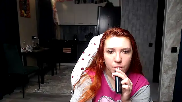 Reginasmilee online show from March 20, 3:44 am