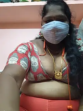 Snapshot of yalini1431 chatting on July 3, 7:31 pm yalini1431 online show from July 3, 7:31 pm