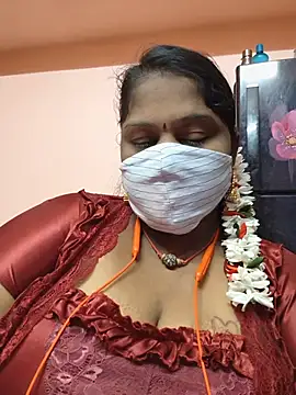Snapshot of yalini1431 chatting on July 9, 8:13 pm yalini1431 online show from July 9, 8:13 pm