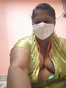 Snapshot of yalini1431 chatting on July 23, 8:51 pm yalini1431 online show from July 23, 8:51 pm