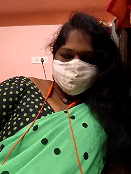 Snapshot of yalini1431 chatting on July 26, 8:38 pm yalini1431 online show from July 26, 8:38 pm