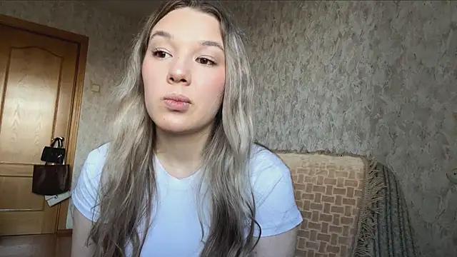 AminaGirl online show from June 24, 2:49 pm