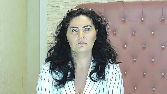 IlonaSky online show from June 24, 7:18 am