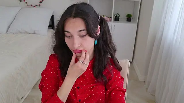 Snapshot of Eleonora_Sun chatting on July 6, 3:03 pm Eleonora Sun online show from July 6, 3:03 pm