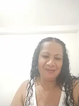 Snapshot of Yenifer_caisedo chatting on June 24, 12:04 pm Yenifer caisedo online show from June 24, 12:04 pm