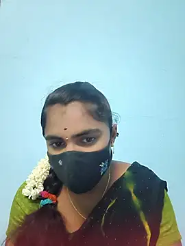 Snapshot of Megavarthinii chatting on June 24, 4:17 pm Megavarthinii online show from June 24, 4:17 pm