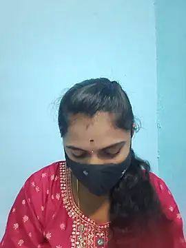 Snapshot of Megavarthinii chatting on July 5, 3:02 am Megavarthinii online show from July 5, 3:02 am