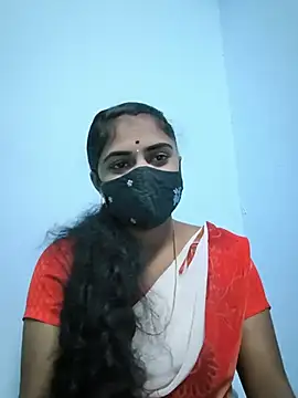 Snapshot of Megavarthinii chatting on July 20, 3:43 am Megavarthinii online show from July 20, 3:43 am