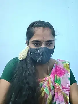 Snapshot of Megavarthinii chatting on July 25, 2:53 am Megavarthinii online show from July 25, 2:53 am