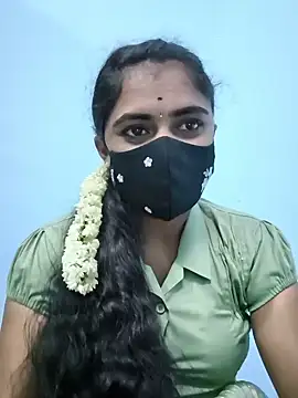 Snapshot of Megavarthinii chatting on July 28, 8:52 pm Megavarthinii online show from July 28, 8:52 pm