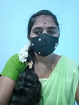 Snapshot of Megavarthinii chatting on August 4, 2:48 am Megavarthinii online show from August 4, 2:48 am