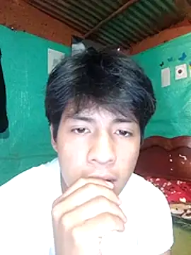 Snapshot of Fertuyo chatting on June 23, 9:46 pm Fertuyo online show from June 23, 9:46 pm