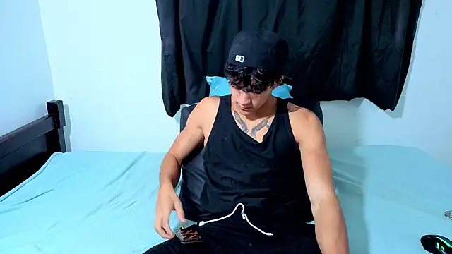 Noah  Dick online show from July 10, 5:56 am