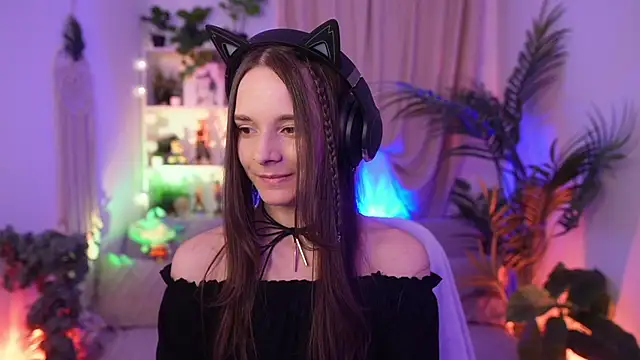 Snapshot of Anna_Leah_ chatting on August 3, 6:33 pm Anna Leah online show from August 3, 6:33 pm