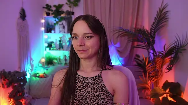 Snapshot of Anna_Leah_ chatting on August 4, 6:21 pm Anna Leah online show from August 4, 6:21 pm