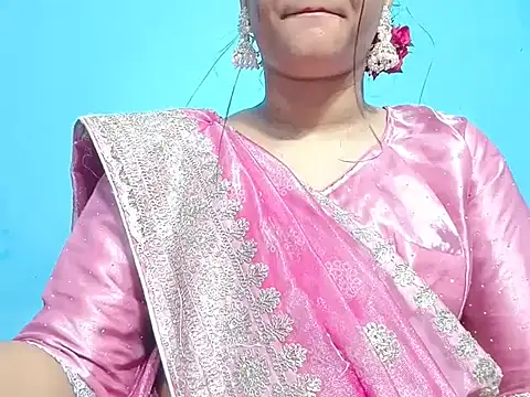 Snapshot of Adhiti_1 chatting on July 18, 5:17 pm Adhiti 1 online show from July 18, 5:17 pm