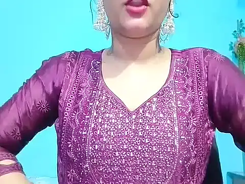 Snapshot of Adhiti_1 chatting on August 9, 6:35 pm Adhiti 1 online show from August 9, 6:35 pm