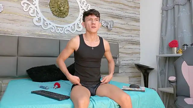 Max silver  online show from June 26, 2:43 pm